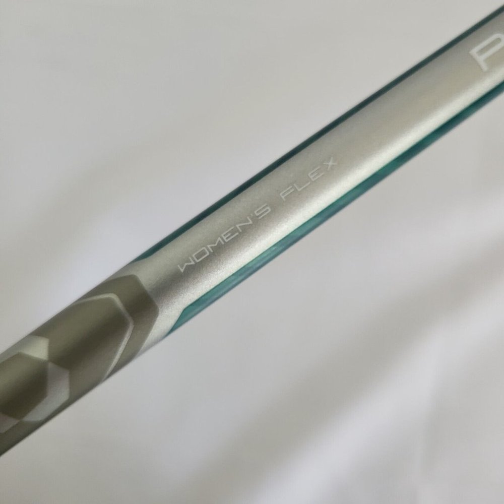 Wilson Profile High Launch 4 Hybrid / RH / Ladies Graphite ~38" with New Grip - Picture 15 of 16